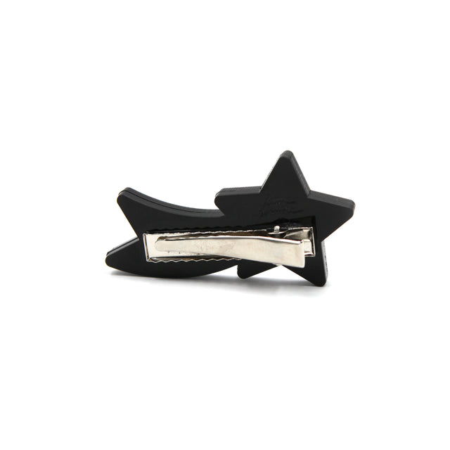 Barrette cheveux crocodile en acrylique decoupe laser, contour noir et interieur argent paillettes vu de dos sur fonc blanc